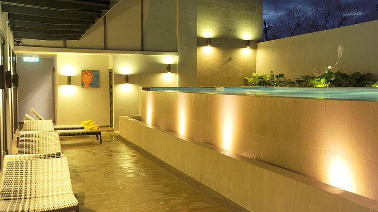 <b>GLOW Penang Pool</b>. Images powered by <a href="https://www.leonardoworldwide.com/" title="Leonardo Worldwide" target="_blank">Leonardo</a>.