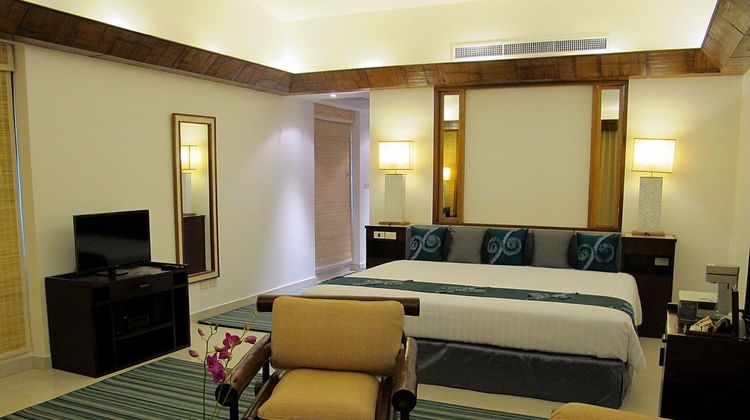 Mom Tri's Villa Royale Suite