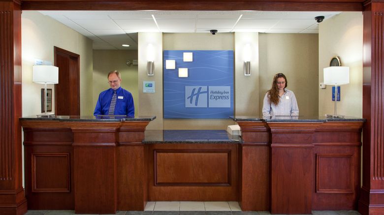<b>Holiday Inn Express Grove City Lobby</b>. Images powered by <a href="https://www.leonardoworldwide.com/" title="Leonardo Worldwide" target="_blank">Leonardo</a>.