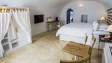 <b>Iconic Santorini, a boutique cave hotel Room</b>. Images powered by <a href="https://www.leonardoworldwide.com/" title="Leonardo Worldwide" target="_blank">Leonardo</a>.