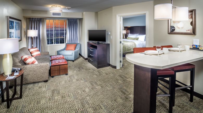 <b>Staybridge Suites Sacramento/Folsom Room</b>. Images powered by <a href="https://www.leonardoworldwide.com/" title="Leonardo Worldwide" target="_blank">Leonardo</a>.