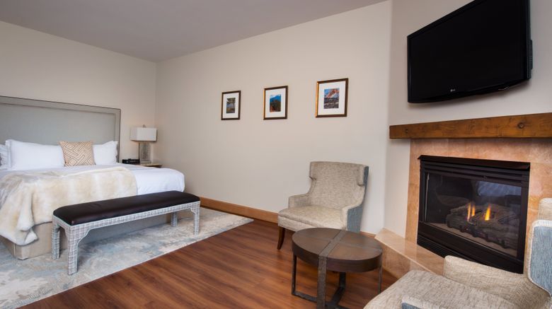 <b>Garden of the Gods Resort and Club Suite</b>. Images powered by <a href="https://www.leonardoworldwide.com/" title="Leonardo Worldwide" target="_blank">Leonardo</a>.