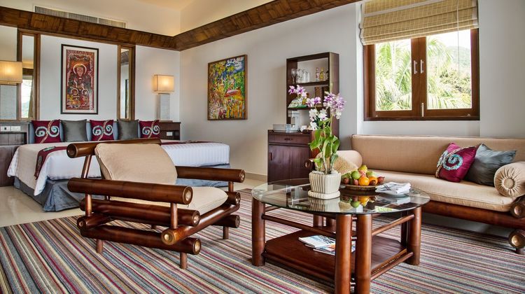 Mom Tri's Villa Royale Suite