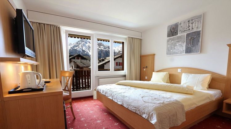 Hotel Desiree Room