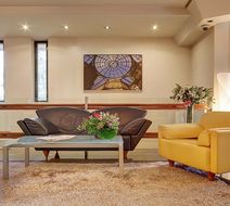 Hotel RE Lobby