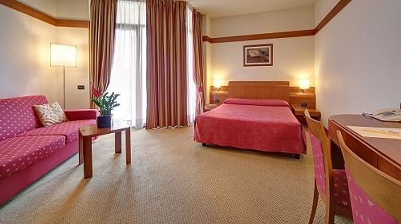 <b>Hotel RE Room</b>. Images powered by <a href="https://www.leonardoworldwide.com/" title="Leonardo Worldwide" target="_blank">Leonardo</a>.