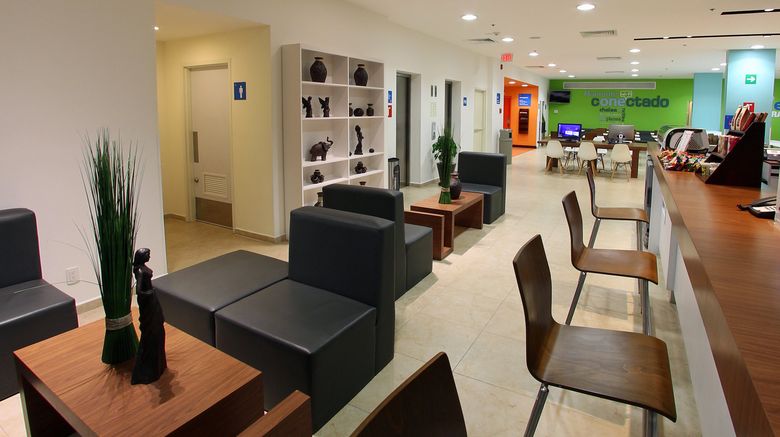 <b>One Salina Cruz Lobby</b>. Images powered by <a href="https://www.leonardoworldwide.com/" title="Leonardo Worldwide" target="_blank">Leonardo</a>.