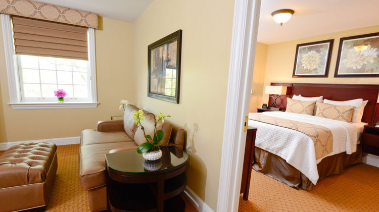 Nassau Inn Suite