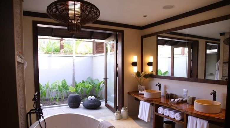 <b>H Resort Beau Vallon Beach Room</b>. Images powered by <a href="https://www.leonardoworldwide.com/" title="Leonardo Worldwide" target="_blank">Leonardo</a>.