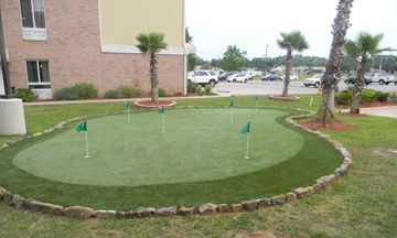 Holiday Inn Express & Suites Alexandria