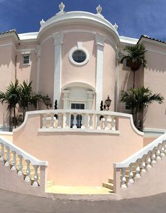 Ocean West Boutique Hotel