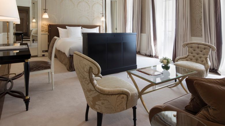 <b>La Reserve Paris Hotel and Spa Suite</b>. Images powered by <a href="https://www.leonardoworldwide.com/" title="Leonardo Worldwide" target="_blank">Leonardo</a>.