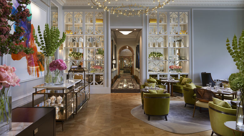 <b>Mandarin Oriental Hyde Park, London Restaurant</b>. Images powered by <a href="https://www.leonardoworldwide.com/" title="Leonardo Worldwide" target="_blank">Leonardo</a>.