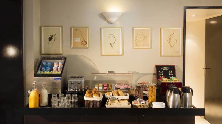 Maxim Quartier Latin Hotel Restaurant