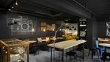 Zoom Hotel Restaurant