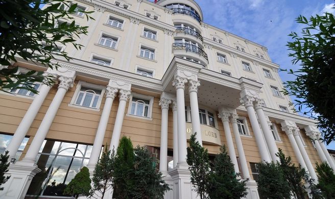 LORD Hotel & Conference Center Exterior