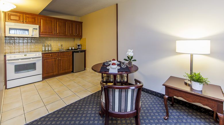 <b>Le Nouvel Hotel Room</b>. Images powered by <a href="https://www.leonardoworldwide.com/" title="Leonardo Worldwide" target="_blank">Leonardo</a>.