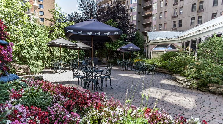Le Nouvel Hotel Exterior