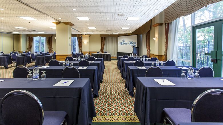 <b>Le Nouvel Hotel Meeting</b>. Images powered by <a href="https://www.leonardoworldwide.com/" title="Leonardo Worldwide" target="_blank">Leonardo</a>.
