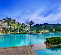 TANGLA Dongguan Royal Lagoon Pool