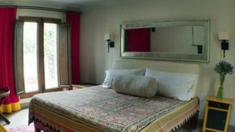 <b>Casa Florida Room</b>. Images powered by <a href="https://www.leonardoworldwide.com/" title="Leonardo Worldwide" target="_blank">Leonardo</a>.