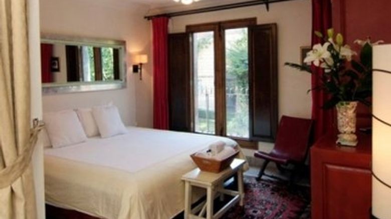 <b>Casa Florida Room</b>. Images powered by <a href="https://www.leonardoworldwide.com/" title="Leonardo Worldwide" target="_blank">Leonardo</a>.