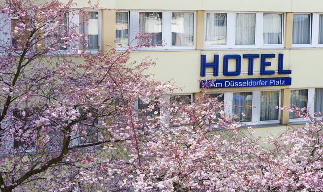 Hotel am Dusseldorfer Platz Exterior