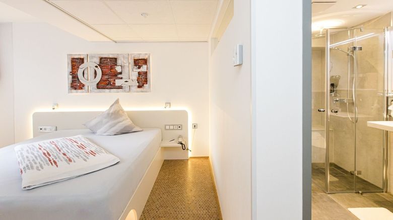 <b>Hotel am Dusseldorfer Platz Room</b>. Images powered by <a href="https://www.leonardoworldwide.com/" title="Leonardo Worldwide" target="_blank">Leonardo</a>.