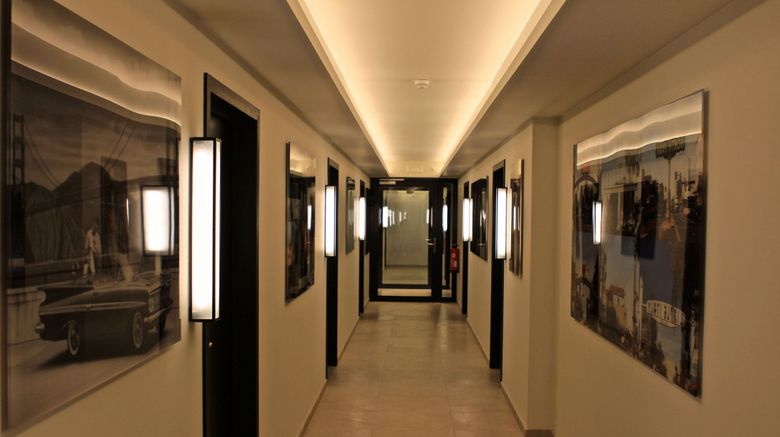 <b>Getaway Studios Lobby</b>. Images powered by <a href="https://www.leonardoworldwide.com/" title="Leonardo Worldwide" target="_blank">Leonardo</a>.