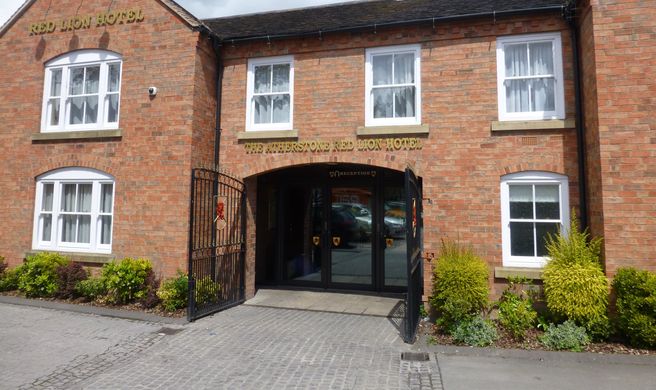 Atherstone Red Lion Exterior