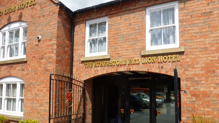 Atherstone Red Lion Exterior
