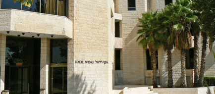 The Royal Wing Hotel Exterior