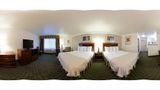 <b>Holiday Inn & Convention Center Room</b>. Virtual Tours powered by <a href="https://www.leonardoworldwide.com/" title="Leonardo Worldwide" target="_blank">Leonardo</a>.