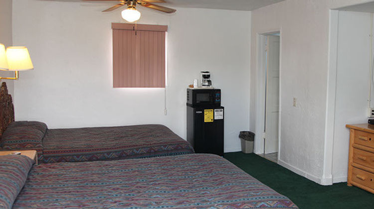 Marianna Inn Motel Room