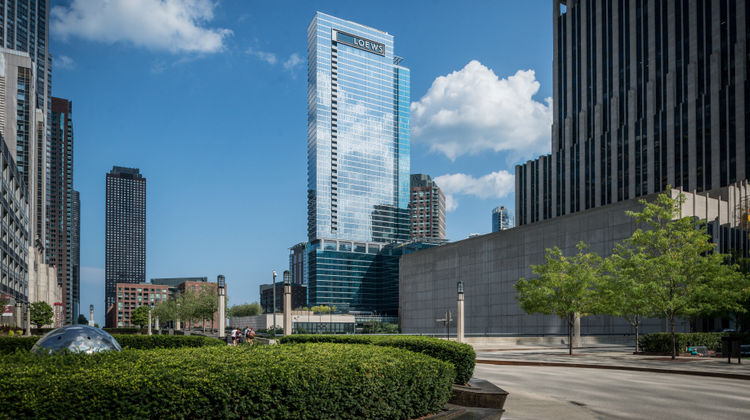 Loews Chicago Hotel Exterior