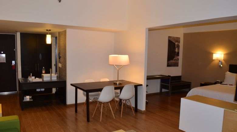 <b>Fiesta Inn Tlalnepantla Suite</b>. Images powered by <a href="https://www.leonardoworldwide.com/" title="Leonardo Worldwide" target="_blank">Leonardo</a>.