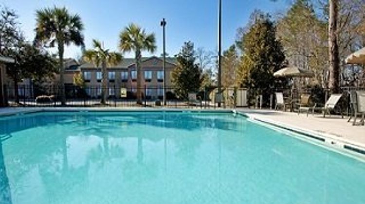 Moncks Corner Inn Pool