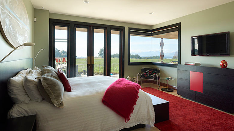 <b>Mahana Villa Room</b>. Images powered by <a href="https://www.leonardoworldwide.com/" title="Leonardo Worldwide" target="_blank">Leonardo</a>.