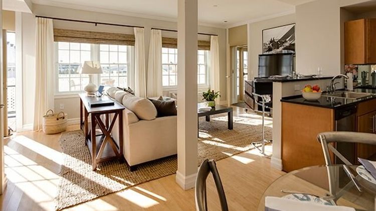 Watch Hill Inn Suite