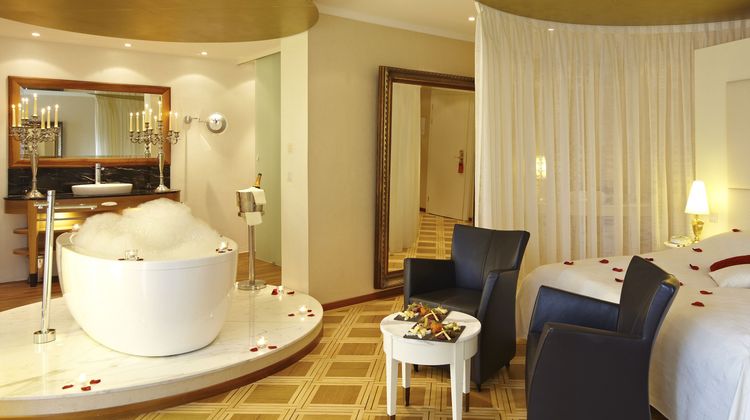 Hotel des Balances Room