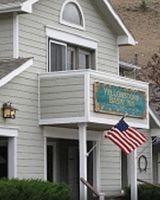 Yellowstone Basin Inn