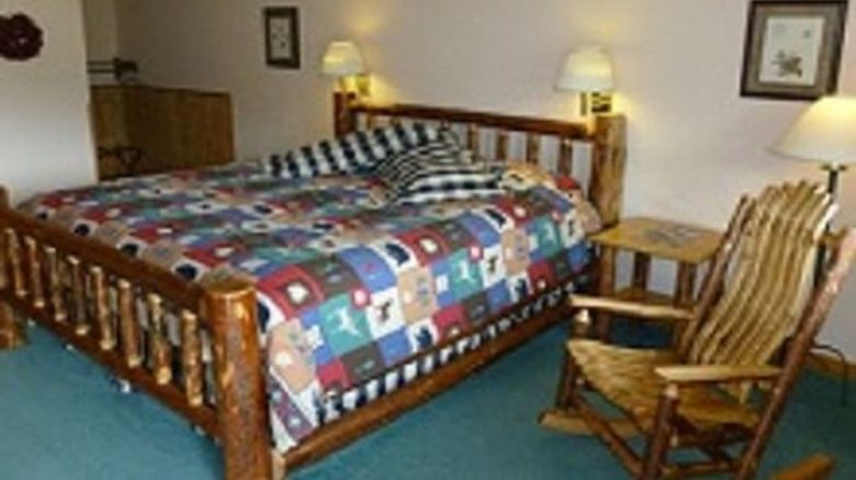 <b>Yellowstone Basin Inn Room</b>. Images powered by <a href="https://www.leonardoworldwide.com/" title="Leonardo Worldwide" target="_blank">Leonardo</a>.