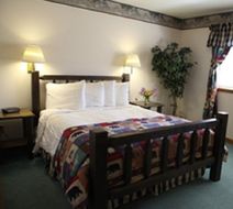 Yellowstone Basin Inn Room