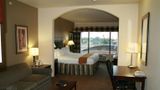 <b>Holiday Inn Express NW Medical Area Room</b>. Virtual Tours powered by <a href="https://www.leonardoworldwide.com/" title="Leonardo Worldwide" target="_blank">Leonardo</a>.