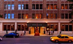 Des Lux Hotel