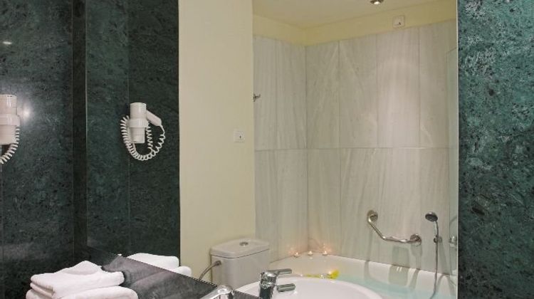 Arion Hotel Pool