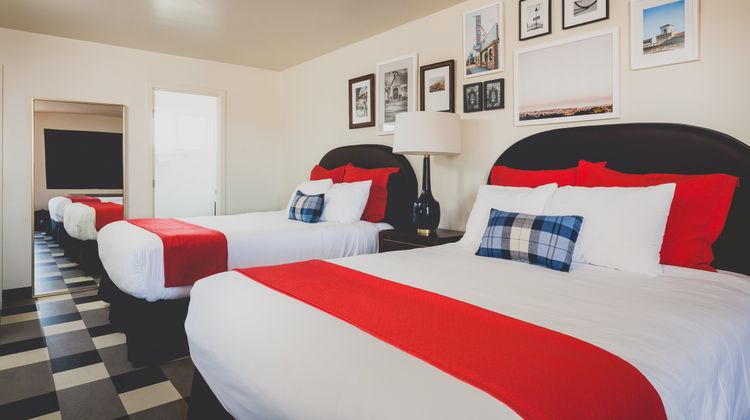 Lia Hotel Room