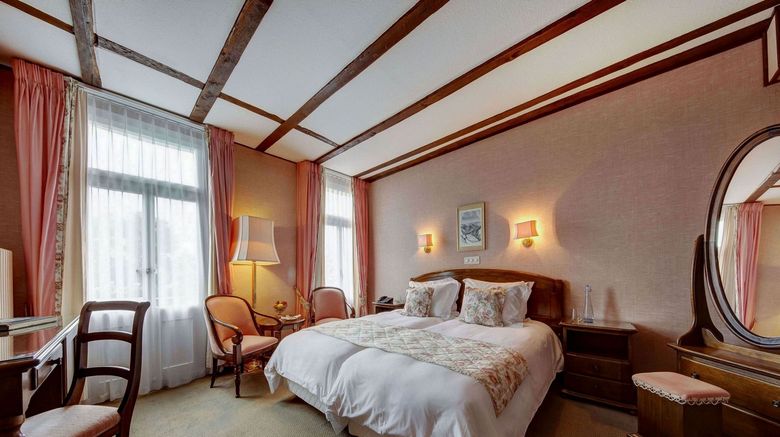<b>Hotel Regina Room</b>. Images powered by <a href="https://www.leonardoworldwide.com/" title="Leonardo Worldwide" target="_blank">Leonardo</a>.