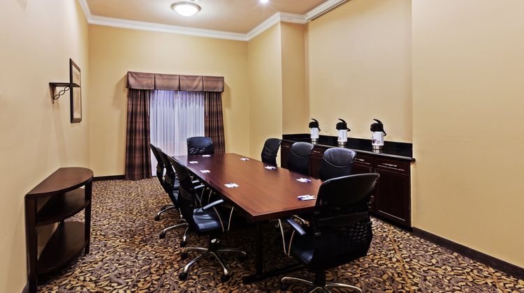 Holiday Inn Express & Suites Alvin Meeting