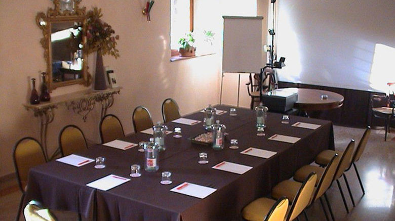 <b>Hotel Alla Rocca Meeting</b>. Images powered by <a href="https://www.leonardoworldwide.com/" title="Leonardo Worldwide" target="_blank">Leonardo</a>.